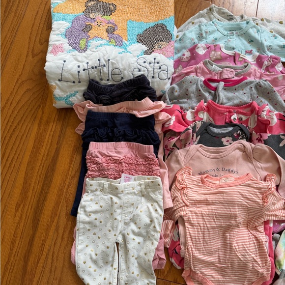 Assorted Baby Girl Clothing Set Mixed Lot 0-3 months m outfits pants - Picture 2 of 8